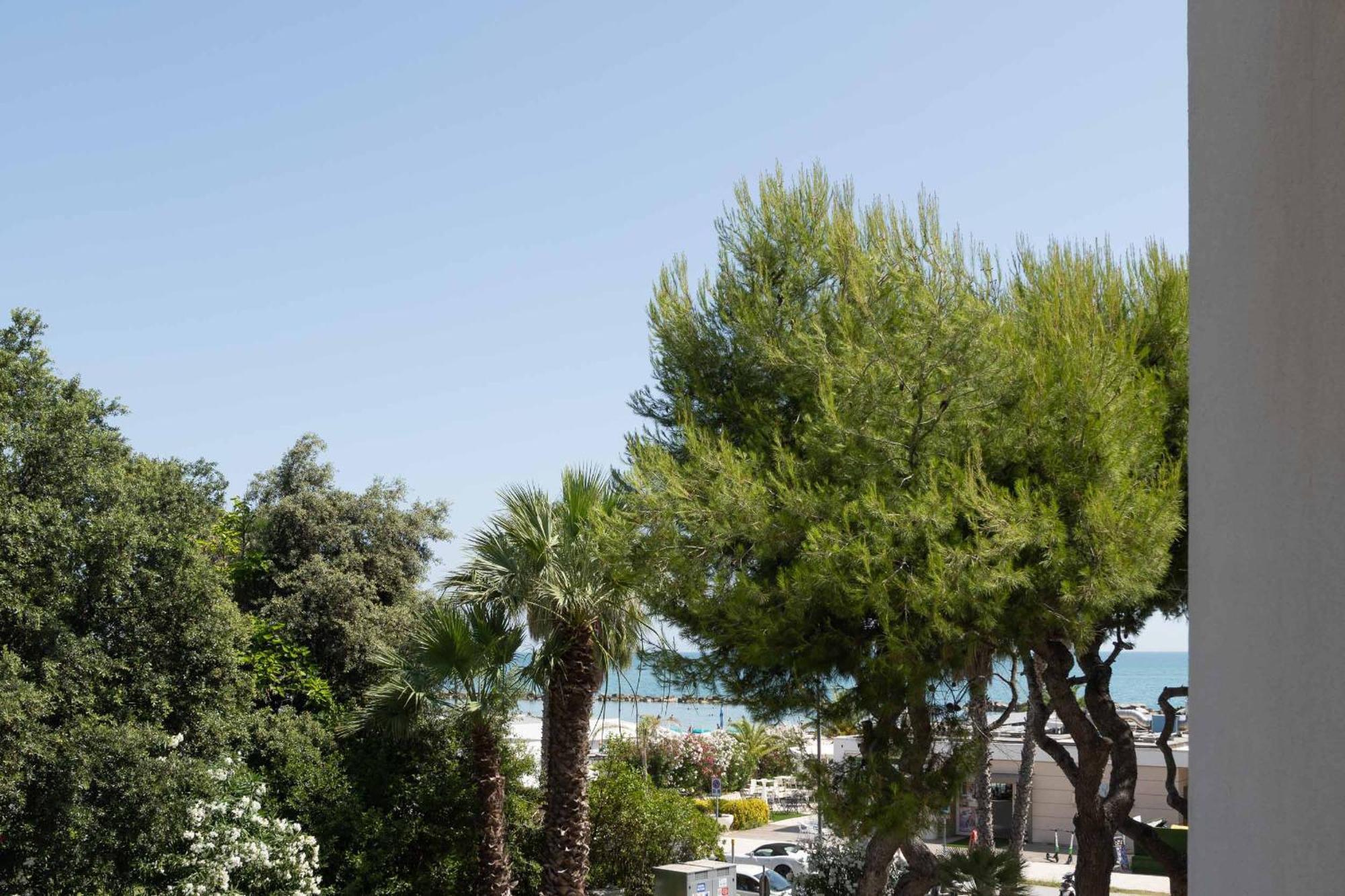 Hotel Velia Grottammare Exterior photo